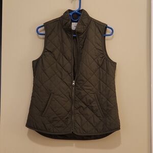 EUC Old Navy Quilted Vest, Olive, Size M